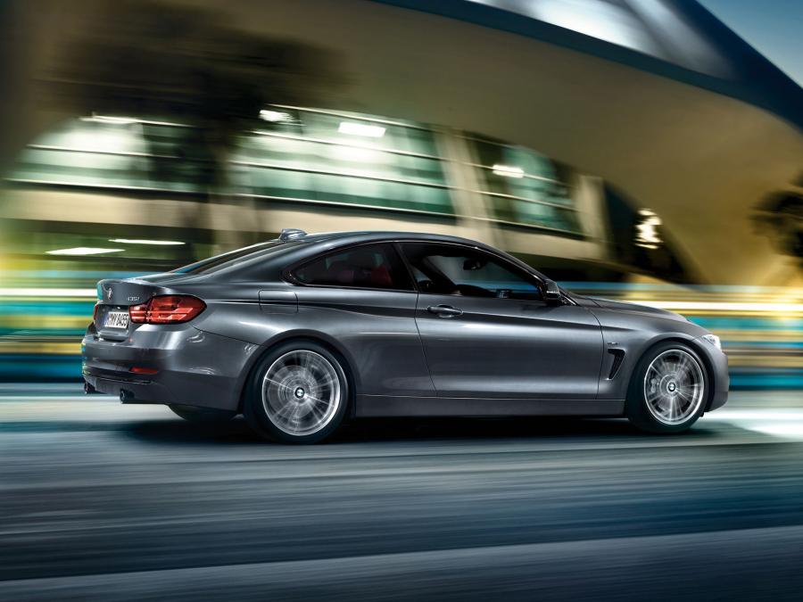  BMW 435i Coupe Sport Line 2013 года  (фото 15 из 28)
